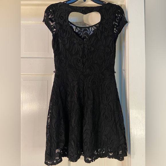 No Boundaries Juniors Medium 7-9 Black Lace Dress - Picture 3 of 13